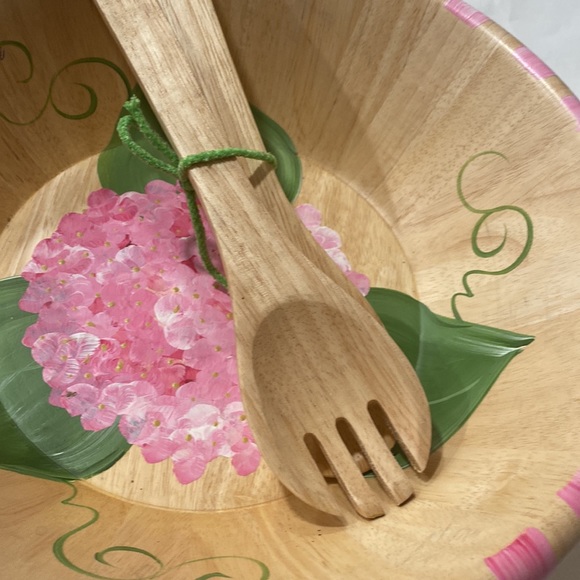 HP 🎉Pierrette Hand painted Hydrangea Green Leaf wooden bowl fork spoon server - Picture 4 of 14